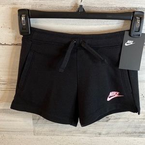 Nike Girls Club Fleece Shorts Black Size 6 NEW